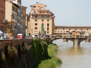 Voragine Lungarno a Firenze