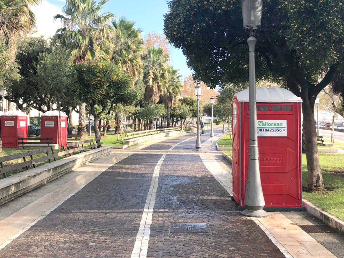 Bagni chimici a Salerno